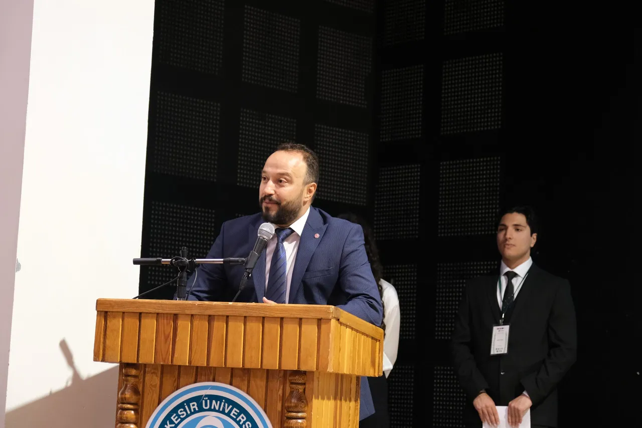 BAÜN'de çevre bilinci ve yabancı dil eğitimi buluşturan uluslararası EcoLingua Projesi tamamlandı