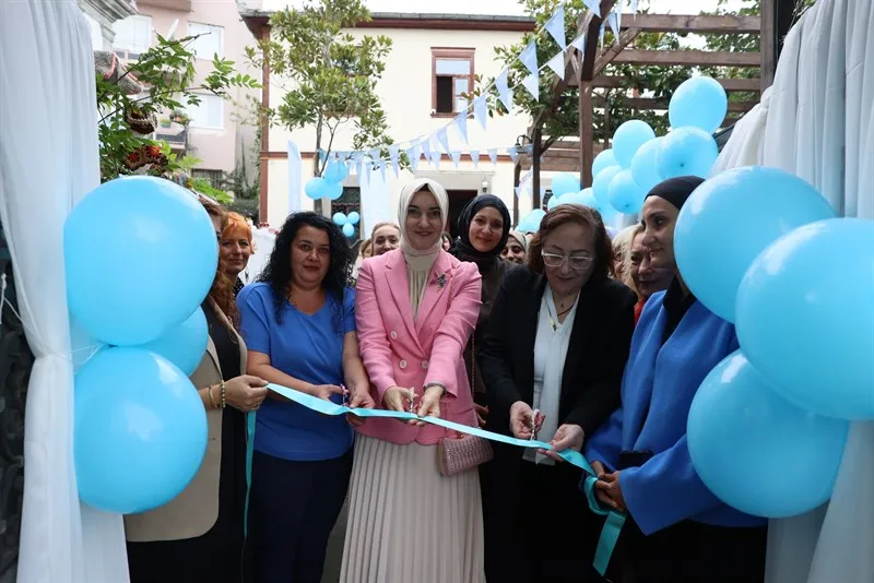 Yakamoz pazarı geleneksel sanatlar ve el emeği panayırı açıldı