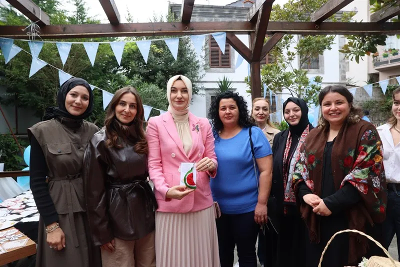 Yakamoz pazarı geleneksel sanatlar ve el emeği panayırı açıldı