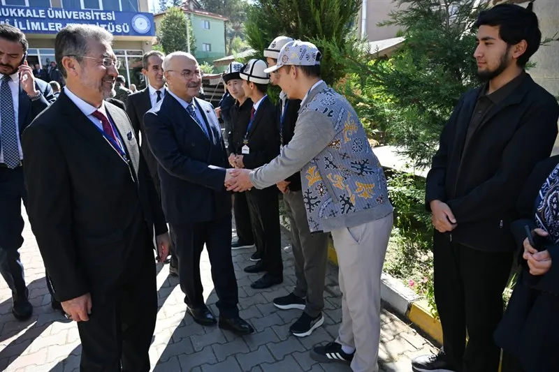Denizli’de “İmam Buhârî’nin İlmî Mirası” Sempozyumu düzenlendi