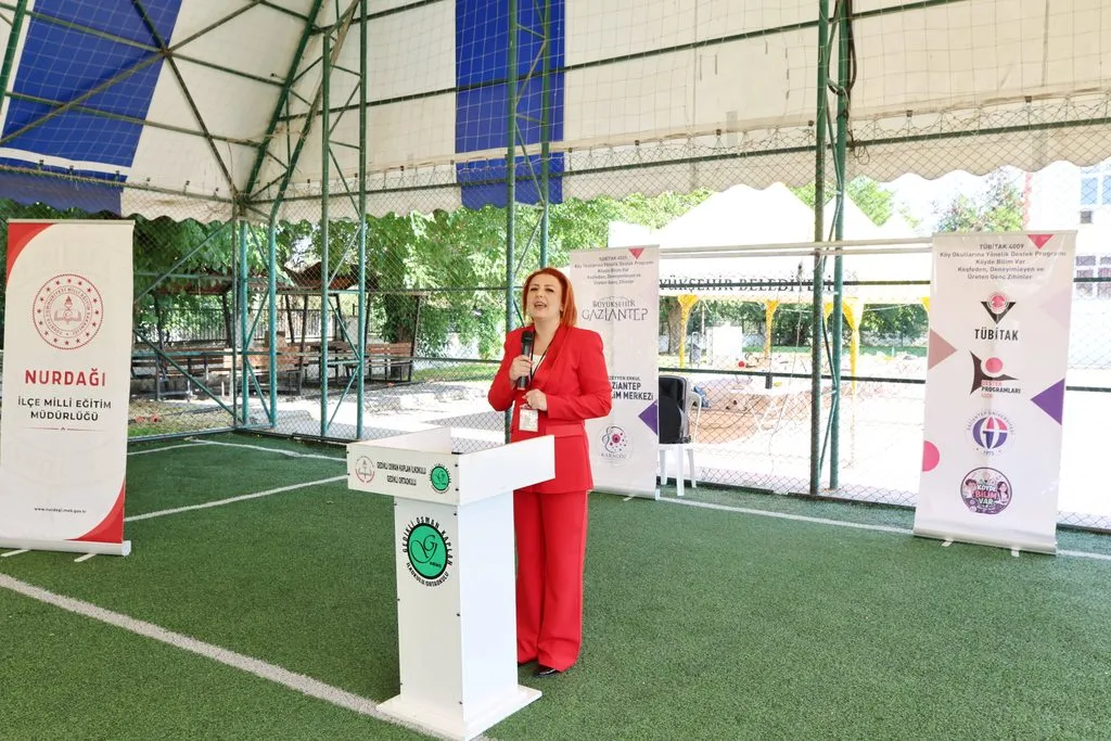 “Köyde Bilim Var” projesiyle öğrenciler bilimle buluştu