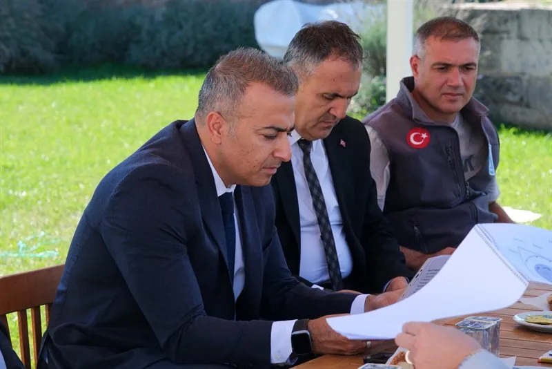 Vali Çiçek Karaman Kalesinde incelemelerde bulundu