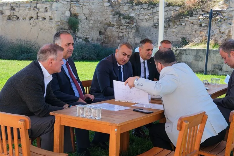 Vali Çiçek Karaman Kalesinde incelemelerde bulundu