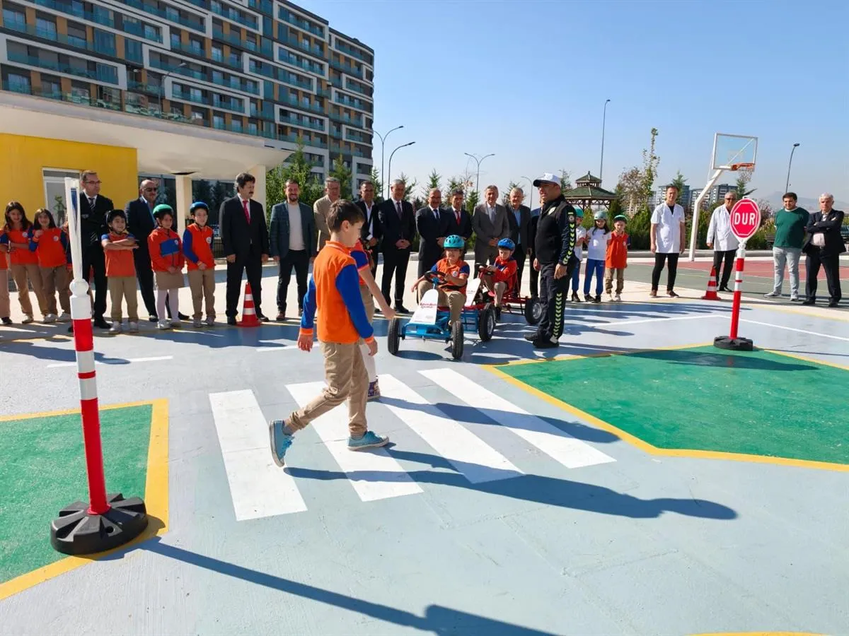 Selçuklu Kaymakamı Candan, Trafik Eğitim Parkı açılış programına katıldı