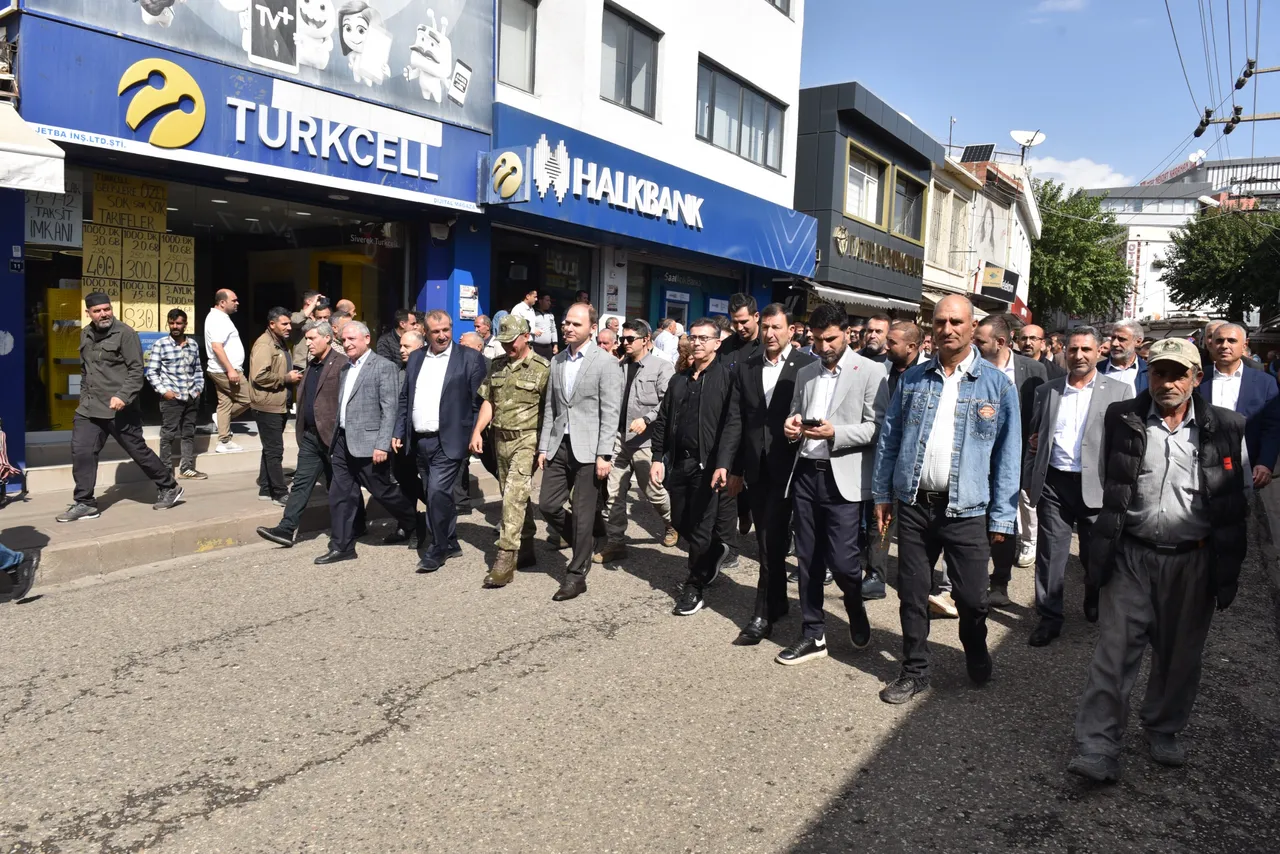 Takoran Festivali kortej yürüyüşüyle başladı