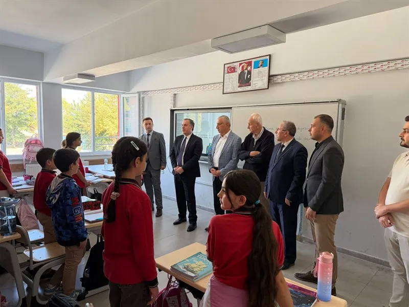 İhsan Erturgut Ortaokulu, güçlendirme çalışmalarının ardından yeniden eğitime başladı