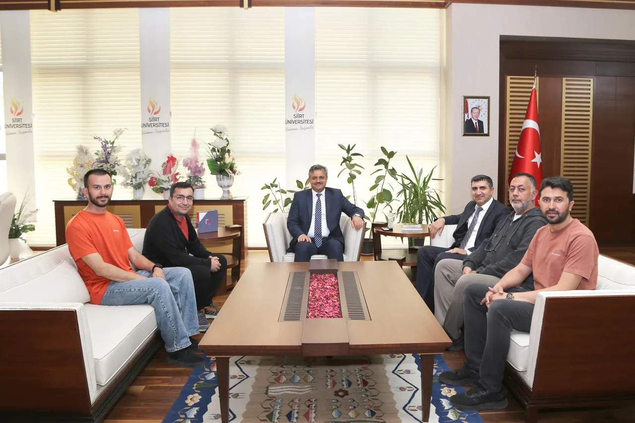 Siirt Üniversitesinde TEKNOFEST Güneydoğu deneyimi ve gelecek hedefleri değerlendirildi