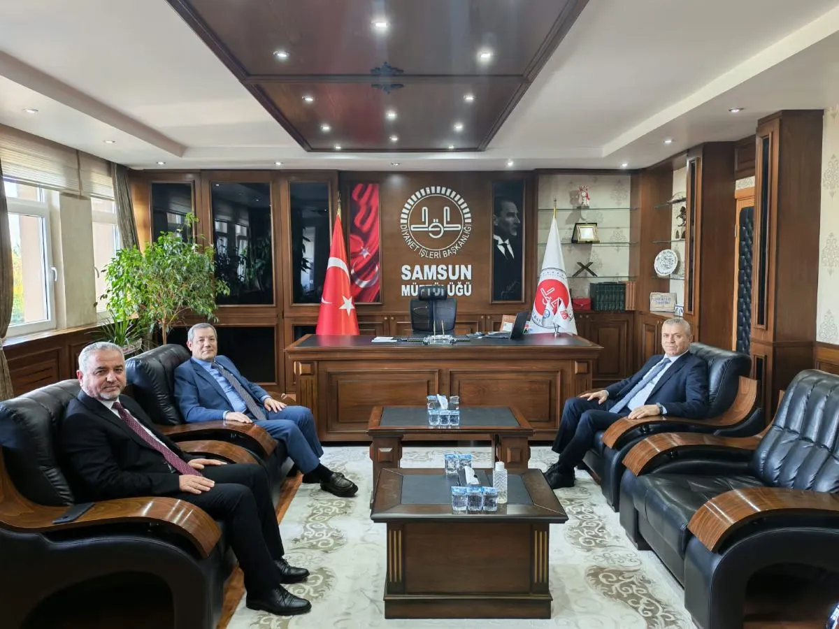 İlkadım Kaymakamı Abdulkadir Demir Atakum Kaymakamı Murat Bulacak İl Müftüsü Güneş’e hayırlı olsun ziyaretinde bulundu