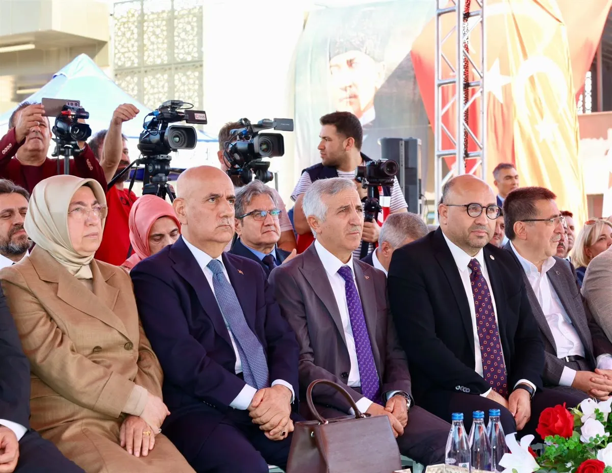 Vali Ünlüer, 10. Kahramanmaraş Tarım Fuarı’nın açılışına katıldı