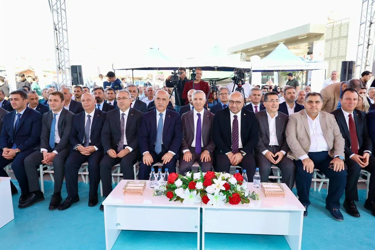 Vali Ünlüer, 10. Kahramanmaraş Tarım Fuarı’nın açılışına katıldı