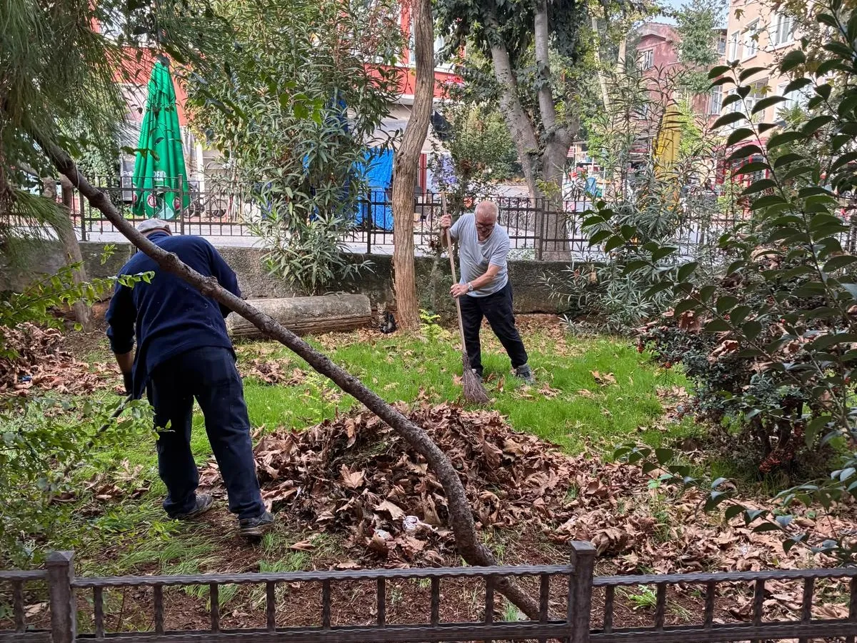 Ekipler sahada temizlik çalışmalarını aralıksız südürüyor