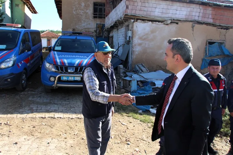 Banaz Kaymakamı, şehit Polis Memuru Cemil Özer’in kardeşi Kemal ÖZER’in cenaze törenine katıldı