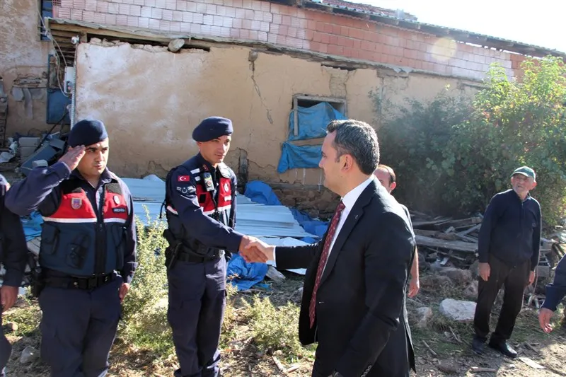 Banaz Kaymakamı, şehit Polis Memuru Cemil Özer’in kardeşi Kemal ÖZER’in cenaze törenine katıldı