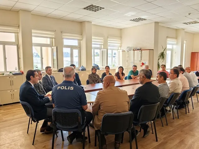 Bozyazı Kaymakamı Anadolu Lisesi'ne okul güvenliği denetiminde bulundu