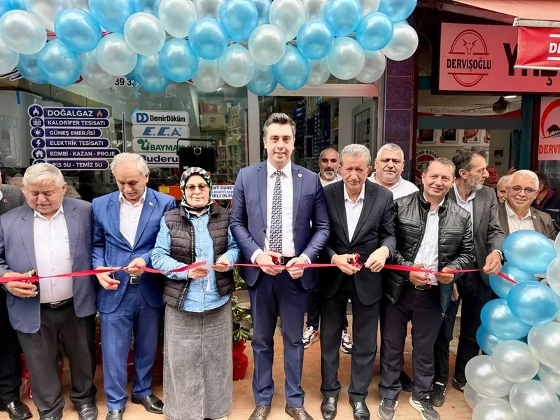 Kabataş Kaymakamı Ali can uludağ, Duru Tesisat’ın açılış törenine katıldı