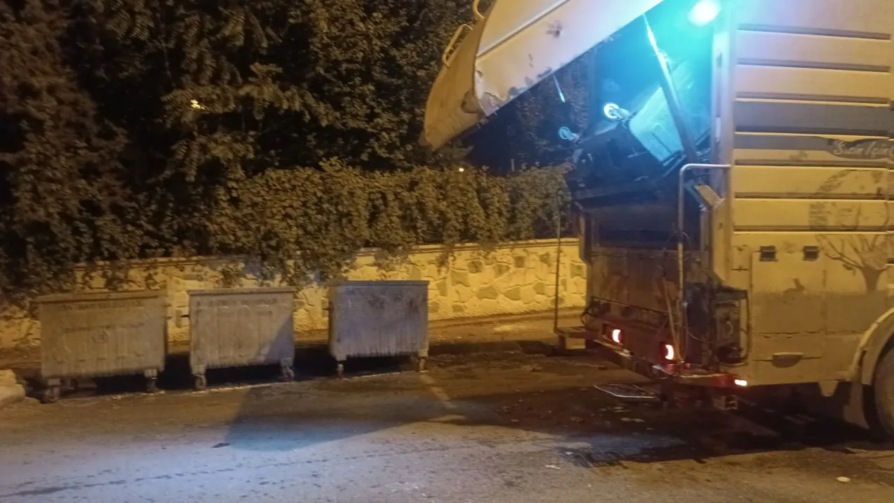Batman Belediyesi’nden kent genelinde kapsamlı temizlik çalışması