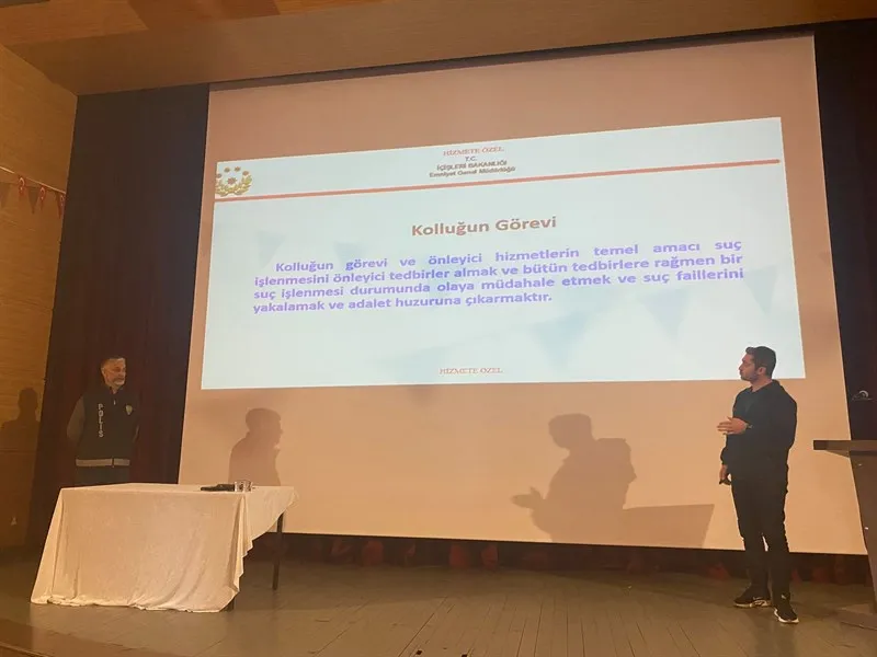 Muratlı’daki okullarda görev yapan bahçe görevlilerine okul güvenliğine ilişkin eğitim verildi