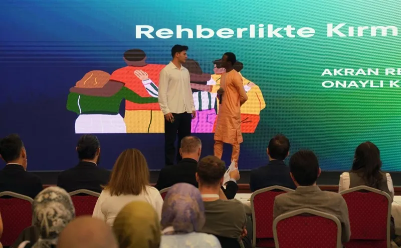 Uluslararası öğrencilerin sosyal uyumu için ortak akılla "Akran Rehberliği" modelleri geliştirildi