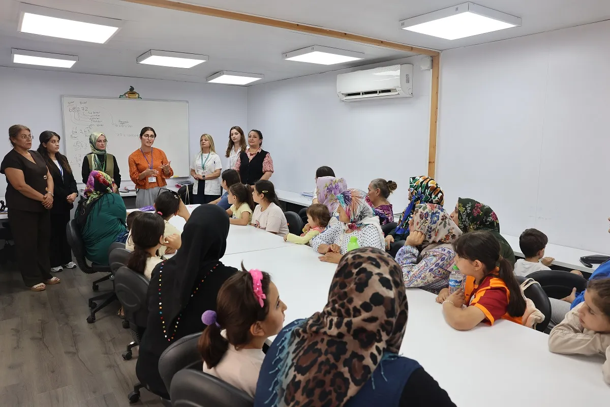 Toroslar Belediyesinden çocuklar ve ailelerine yönelik eğitim semineri