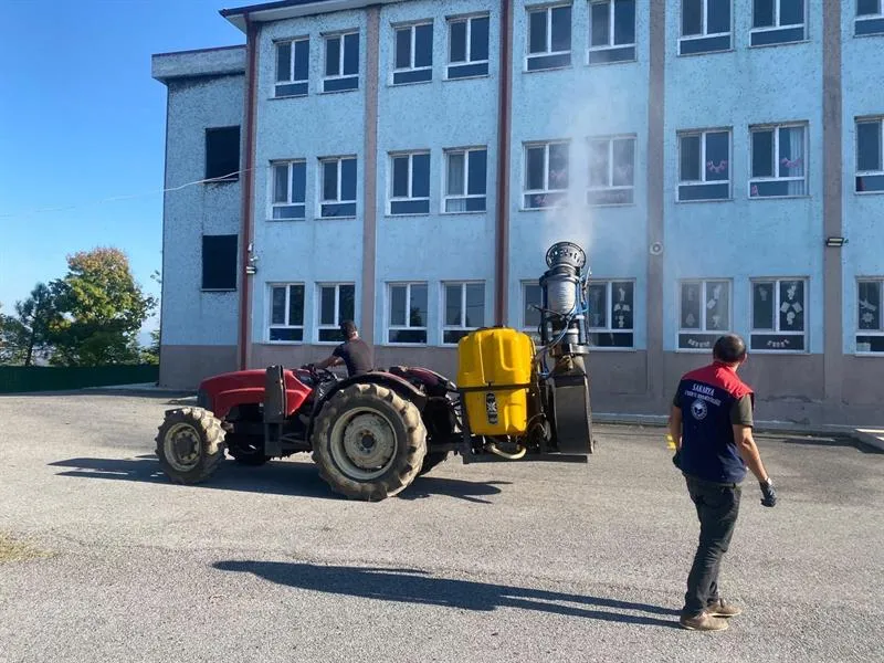 Kahverengi kokarca ile mücadele kapsamında ilaçlama çalışması gerçekleştirildi