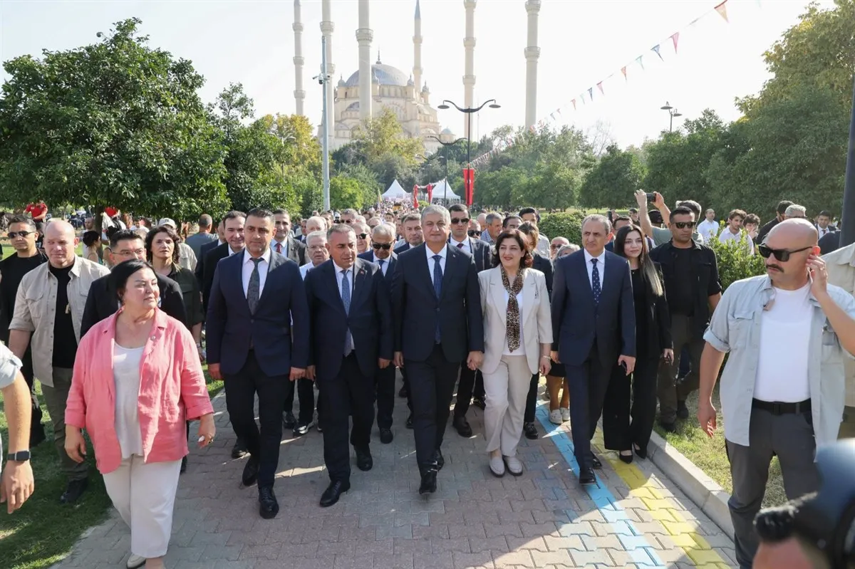 10. Uluslararası Adana Lezzet Festivali başladı