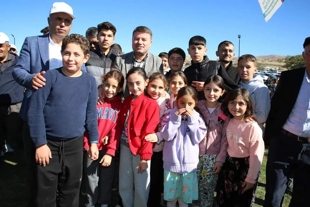 Akyamaç’ta 3. Geleneksel Alıç Festivali heyecanı başlıyor