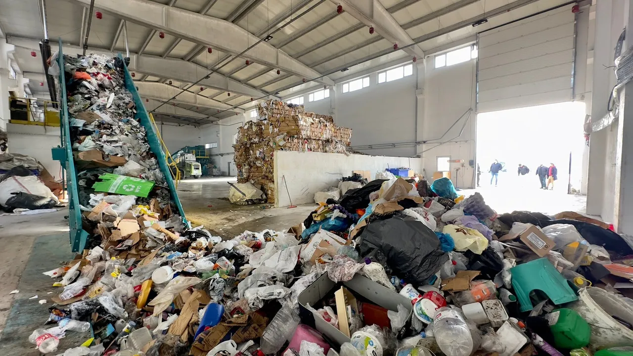 Aksaray Belediyesi Toplama ayırma tesisinde 7 bin 500 ton atık ekonomiye kazandırıldı