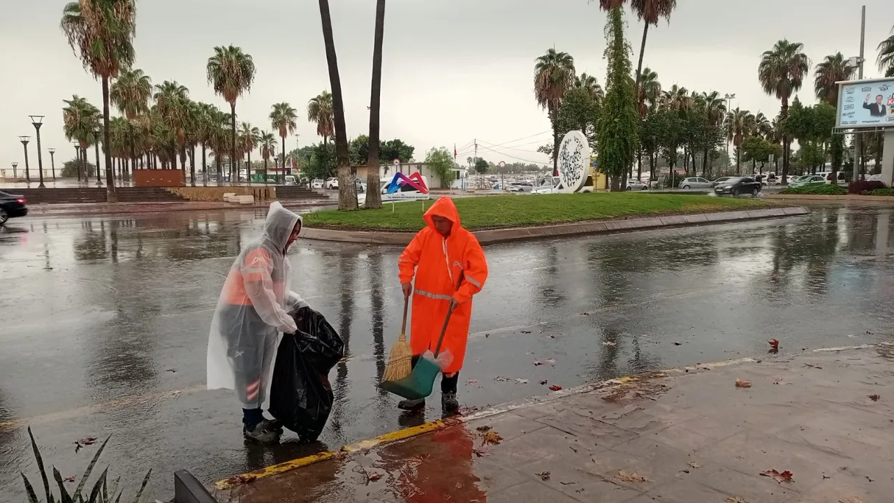 Mersin’de sağanak yağış uyarısı: Büyükşehir ve Meski teyakkuzda