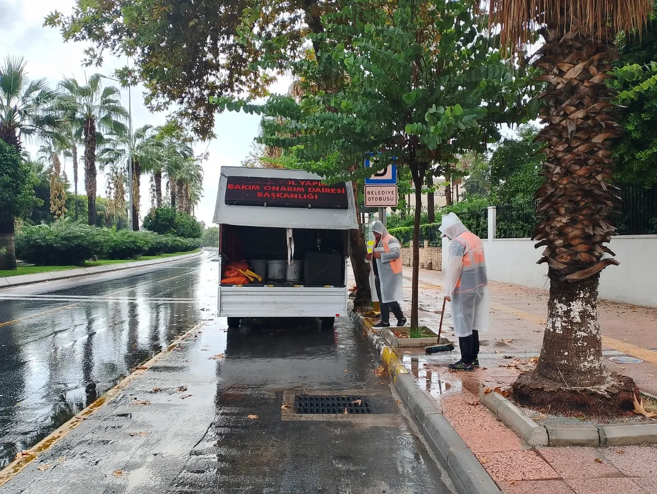 Mersin’de sağanak yağış uyarısı: Büyükşehir ve Meski teyakkuzda