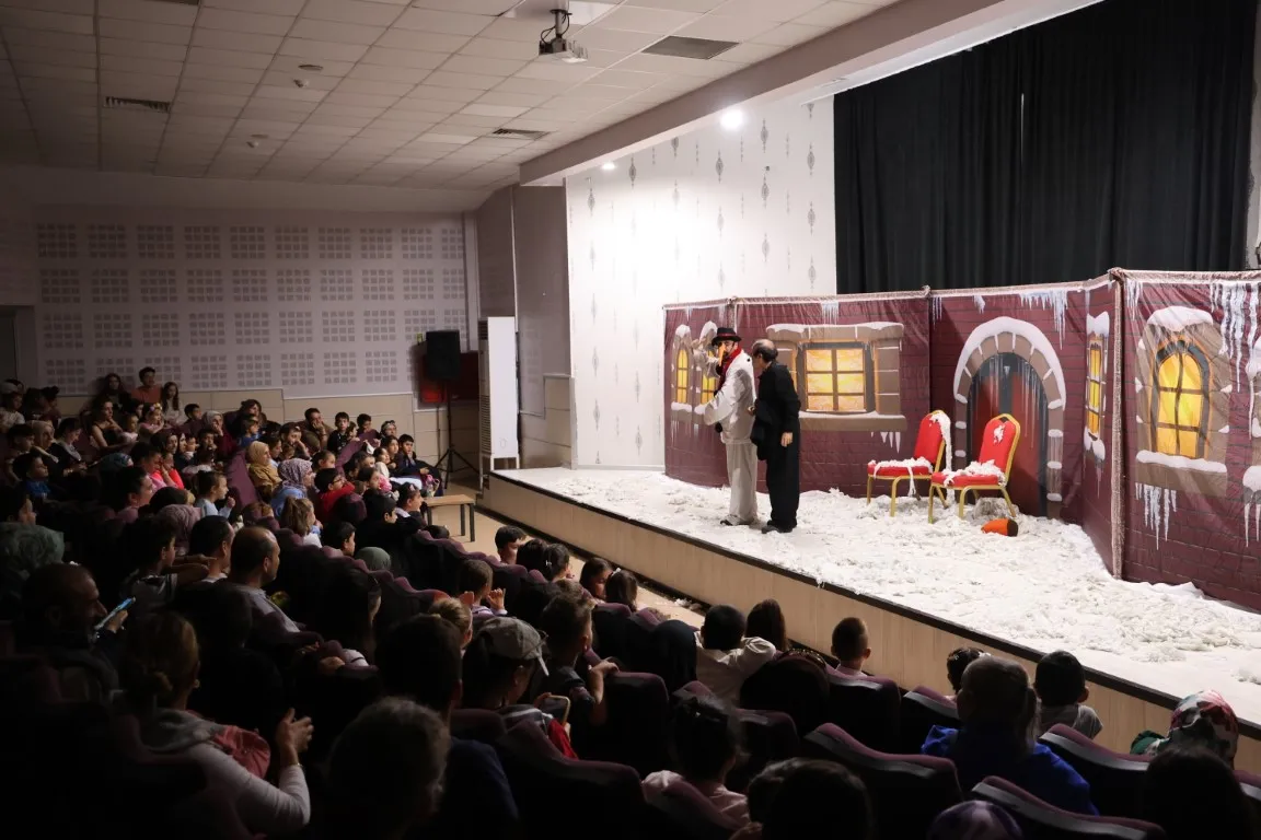 Kartepe’de sanatın perdesi her yaş için açılıyor