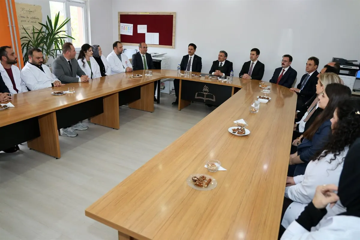 Gümüşhane Valisi Cevdet Atay'dan Torul'daki okullara ziyaret