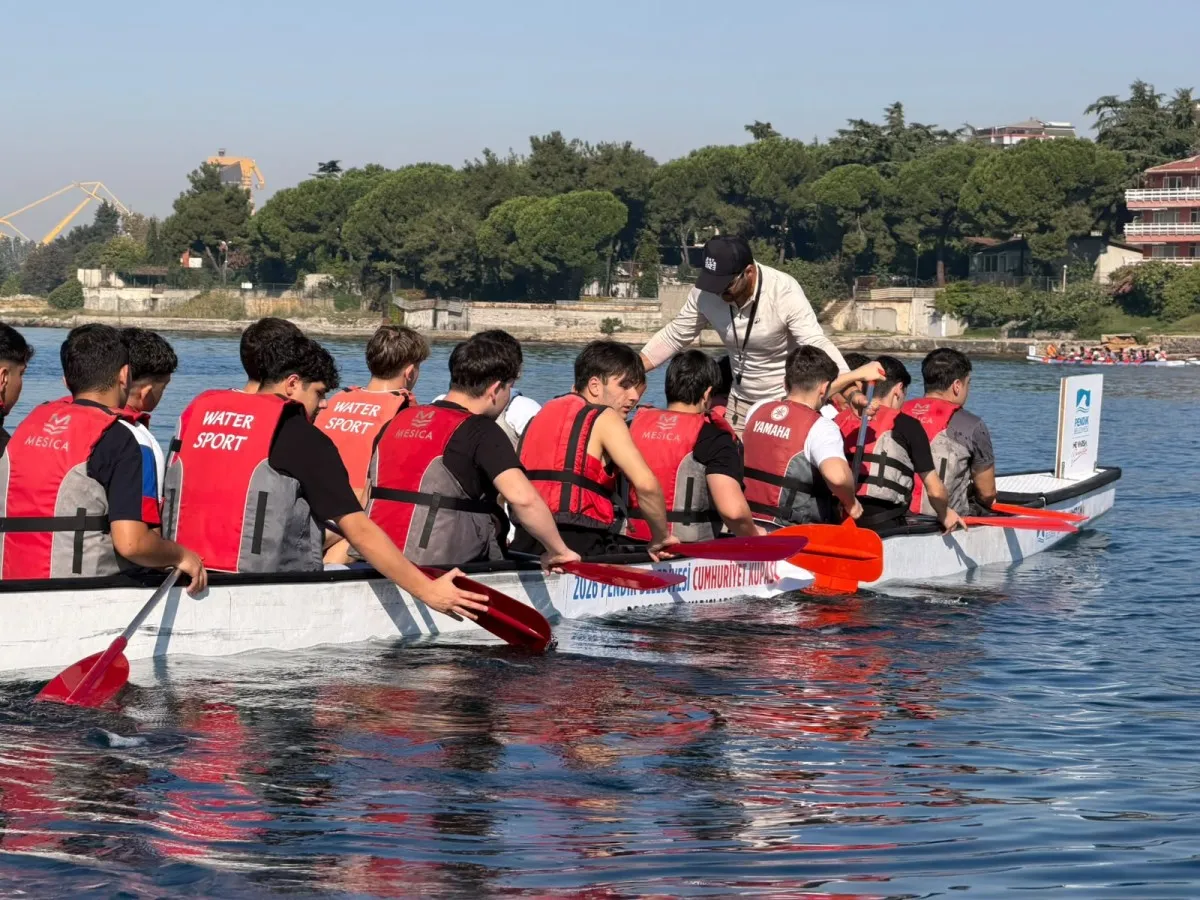 Cumhuriyet Kupası için kürek çekiyorlar