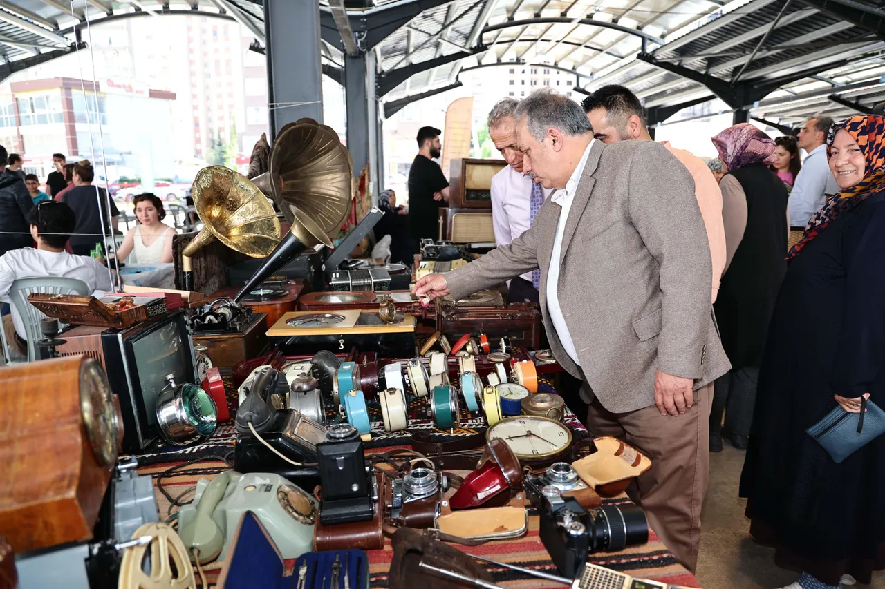 Antikacılar, Ekimde Talas’ta buluşuyor