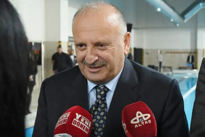 Ünye’ye değer katacak yarı Olimpik yüzme havuzu kompleksinde açılış heyecanı