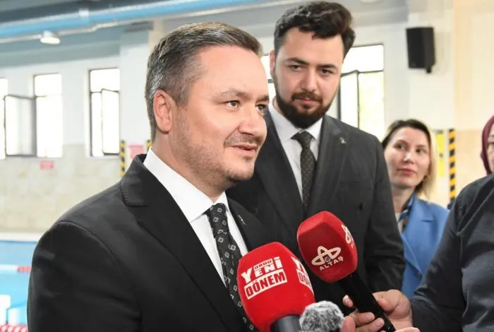 Ünye’ye değer katacak yarı Olimpik yüzme havuzu kompleksinde açılış heyecanı