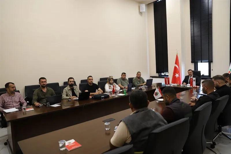Deprem konutlarında süreç ve hedefler değerlendirildi