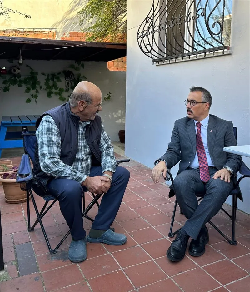 Ataşehir Kaymakamı Arslan “Ailemiz İstanbul" Projesi Kapsamında Aşık Veysel Mahallesinde hane ziyaretlerinde bulundu