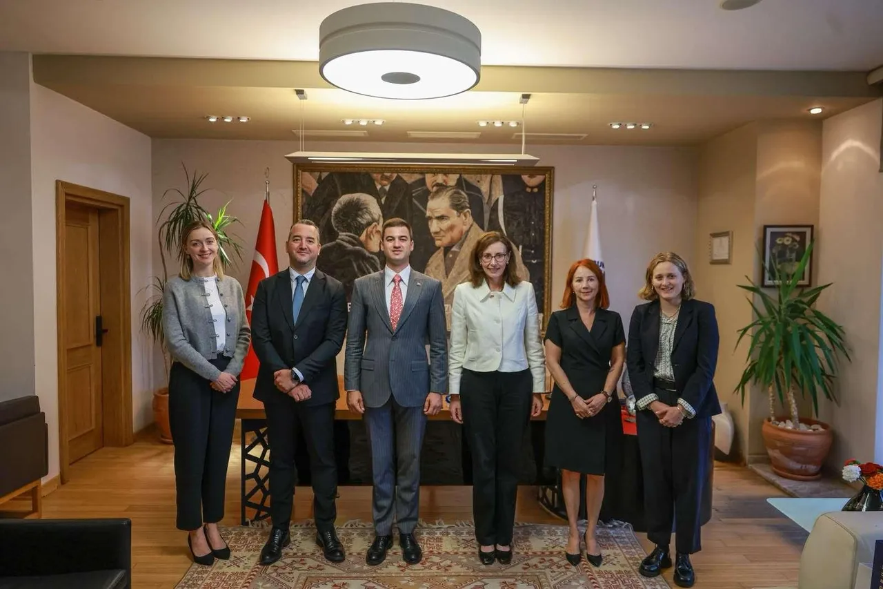 Birleşik Krallık Türkiye Büyükelçisi Jennifer Anderson’dan Bodrum Belediyesine ziyaret