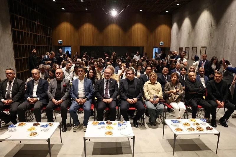 Çanakkale Valisi Toraman 10. Çanakkale Bienali’nin açılış törenine katıldı