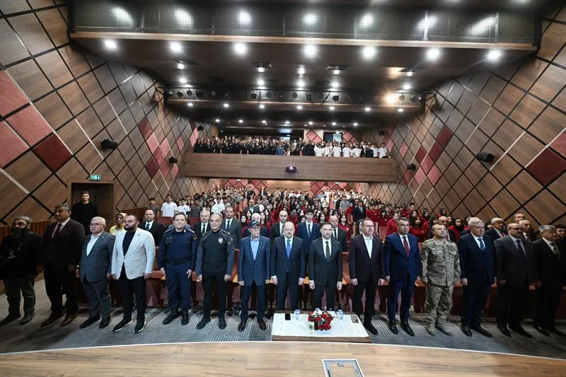 Mavi Vatan'dan Gök Vatan'a millî teknoloji hamlesi konferansı gerçekleştirildi