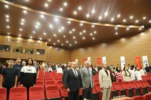 ASÜ’de birinci sınıf öğrencilerine oryantasyon eğitimi verildi