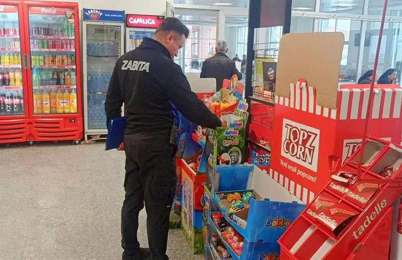 Belediye zabıta ekipleri okul ve hastane kantinlerini denetledi