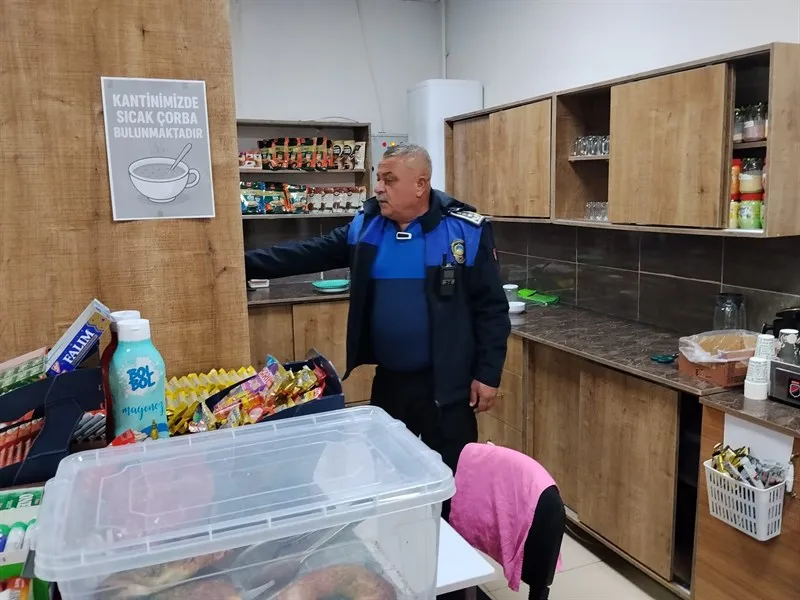 Belediye zabıta ekipleri okul ve hastane kantinlerini denetledi