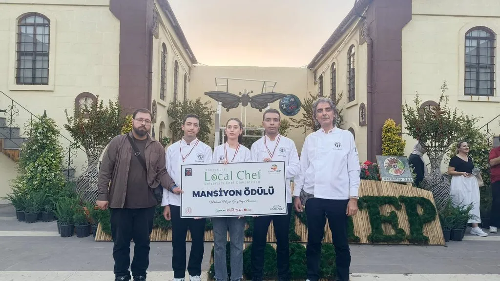 GAÜN öğrencileri gastroantep Local Chef Yarışması’nda mansiyon ödülü aldı