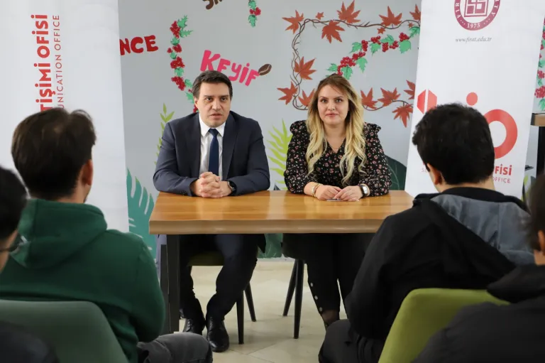 Fırat Üniversitesinde Bilim Kafe etkinliği düzenlendi