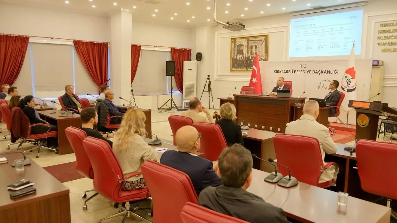 Kırklareli Belediyesi, teknolojik altyapıyı geliştirmeye yönelik çalışmaları sürdürüyor