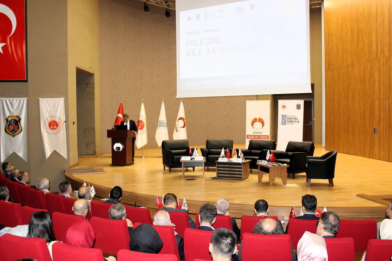 Konya Gıda ve Tarım Üniversitesinde "İyileşme Aile ile Başlar: Denetimli Serbestlikte Ailenin Dönüştürücü Gücü" paneli gerçekleştirildi