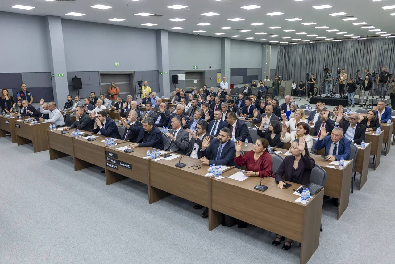 Mersin Büyükşehir Belediyesi Başkan Vekili Chp'nin Adayı Gülşah Yıldırım Genç oldu
