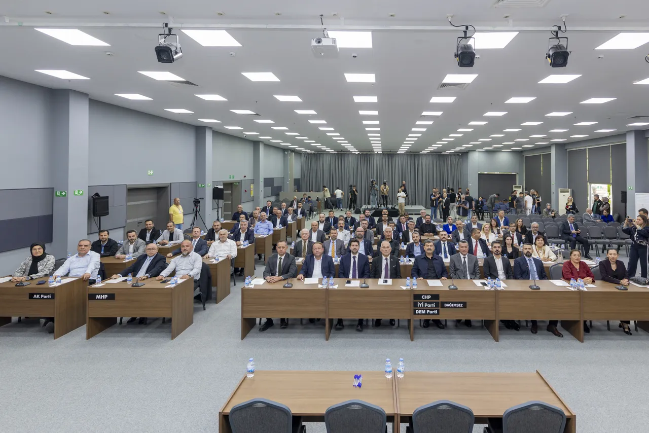 Mersin Büyükşehir Belediyesi Başkan Vekili Chp'nin Adayı Gülşah Yıldırım Genç oldu