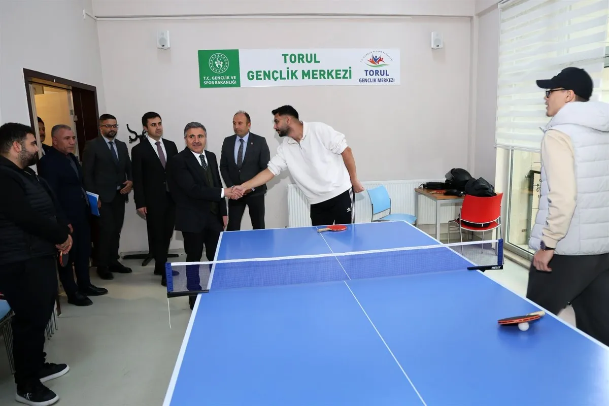 Gümüşhane Valisi Cevdet Atay’dan Torul Gençlik Merkezine ziyaret